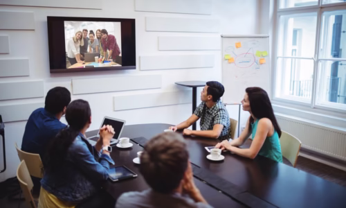 The Art of the Huddle Room: Small, Smart Meeting Spaces
